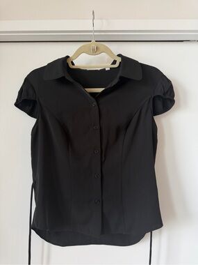 Aritzia Black Short-Sleeve Button Down Shirt